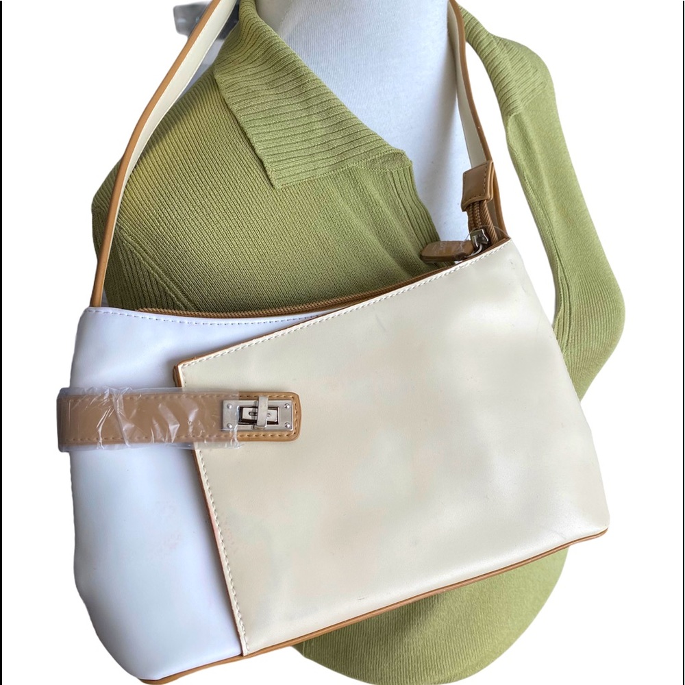 Cleo New York purse. Beige and White
